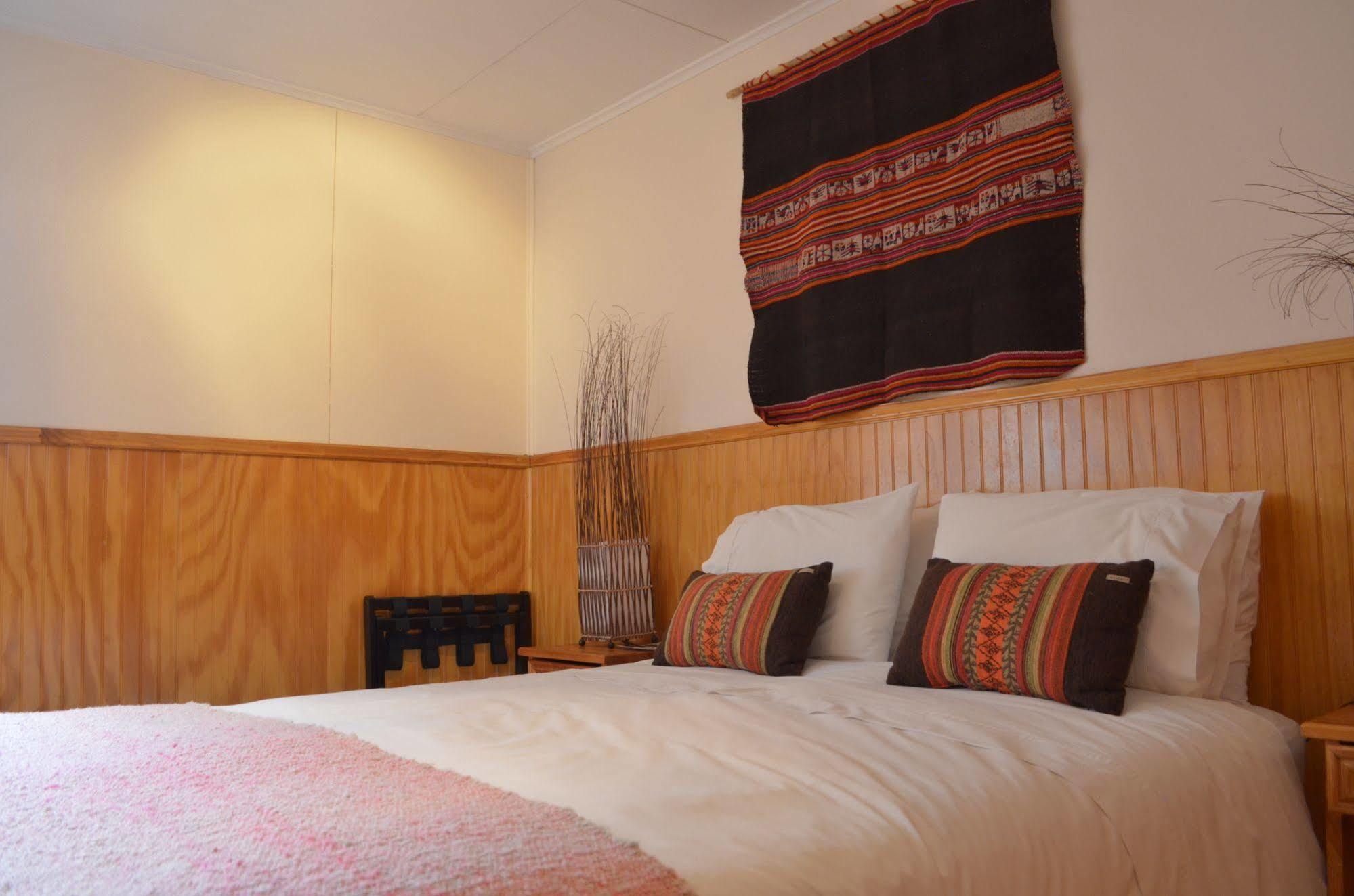Hotel Aquaterra Puerto Natales Exterior photo